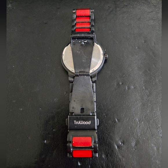 TruWood Architect Stainless Steel Sandalwood Men's Red and Black Watch - Picture 6 of 8